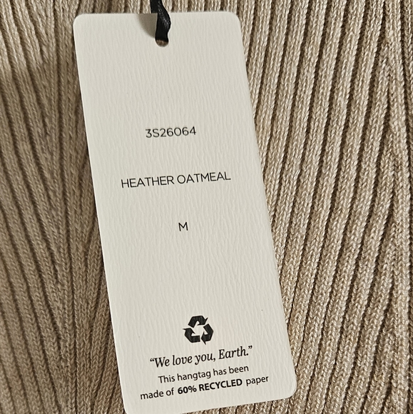 NWT Oatmeal cropped sweater - Picture 3 of 3